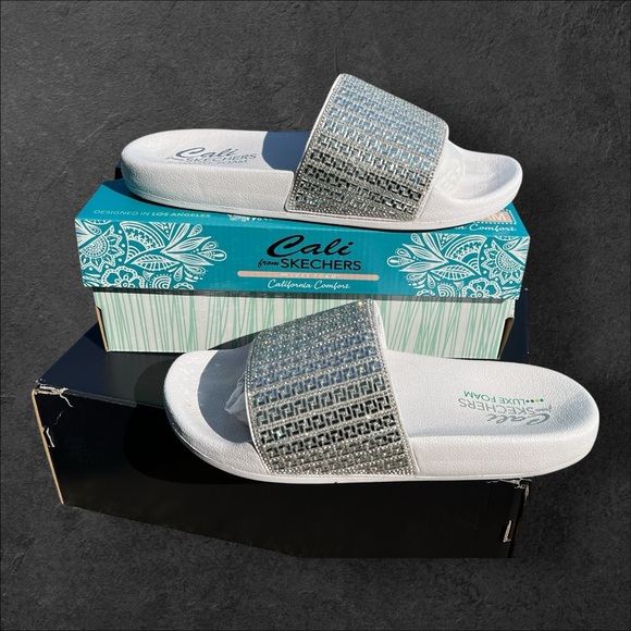 Skechers Vegan Cali Pop Ups New Spark White and Silver Slide Luxe Foam Sandals - Picture 14 of 17